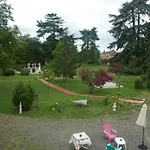 ベッド・アンド・ブレックファスト Le Clos Des Cedres