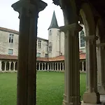 Le Clos Des Cedres ベッド・アンド・ブレックファスト ラ・ロシュフコー