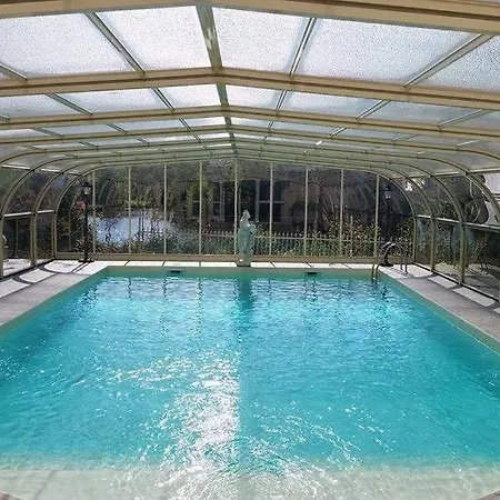 Frühstückspension Le Clos Des Cedres La Rochefoucauld