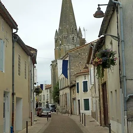 Bed & Breakfast Le Clos Des Cedres 3*