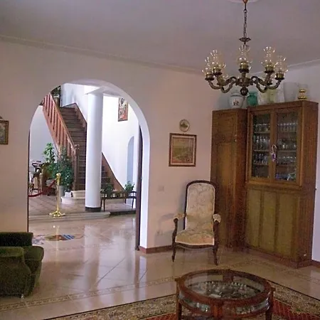 Le Clos Des Cedres Bed & Breakfast La Rochefoucauld