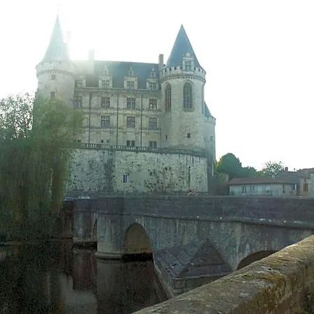 Bed & Breakfast Le Clos Des Cedres La Rochefoucauld