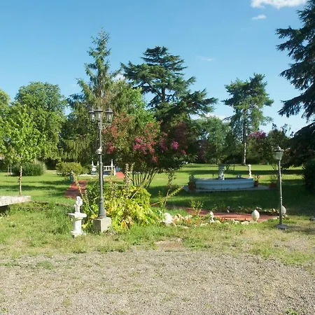 Le Clos Des Cedres La Rochefoucauld