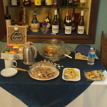 Le Clos Des Cedres Bed & Breakfast