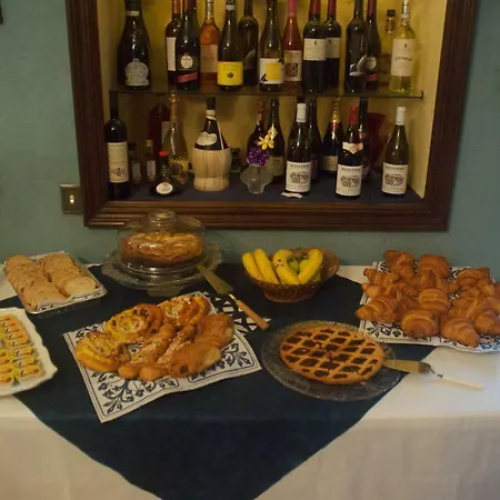Le Clos Des Cedres Bed & Breakfast 3*