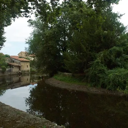 Le Clos Des Cedres Panzió 3*