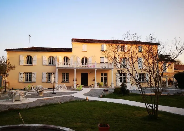 Couette-café Le Clos Des Cèdres 3*