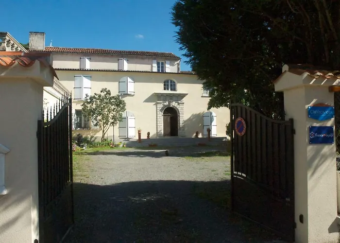 Le Clos Des Cèdres 3*