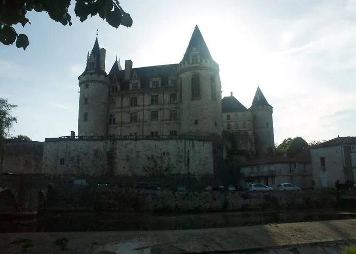 Le Clos Des Cèdres 3* La Rochefoucauld